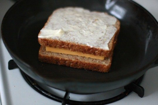 Grilled cheese sandwich3