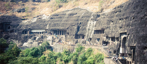 man discovers buddhist caves