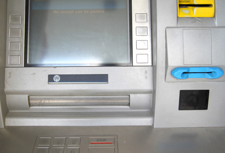 protect yourself from atm scammers