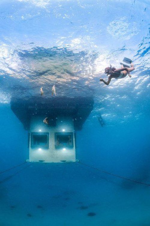 underwater hotel 