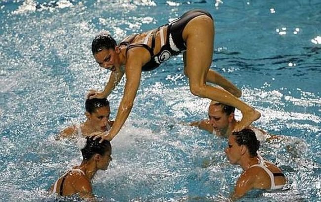 synchronized swimmers’ faces 10