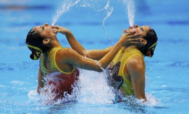 synchronized swimmers’ faces 14