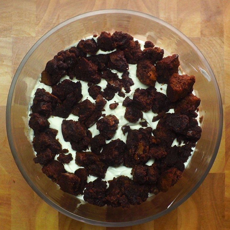 chocolate-brownie-and-mousse-trifle7
