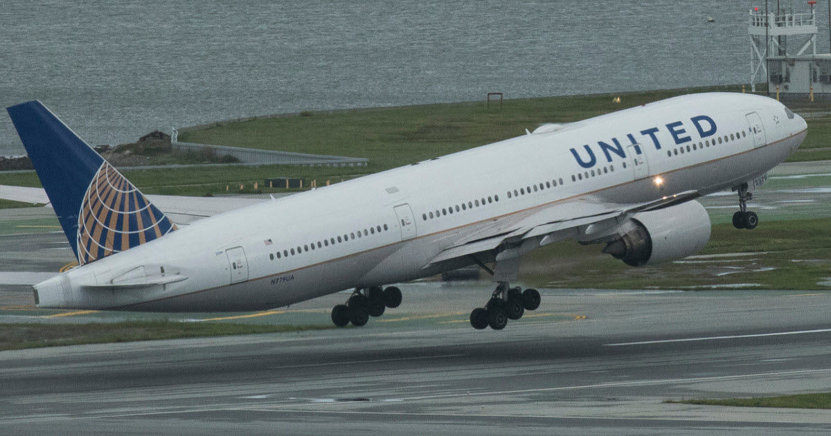 United Airlines Flight Grounded After Passenger Smears Feces Throughout The Cabin Restrooms