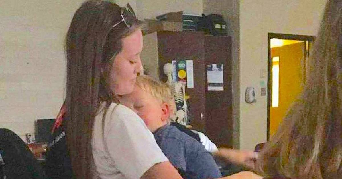Teen Brings 3-Year-Old To High School In Emergency And The Internet Falls In Love