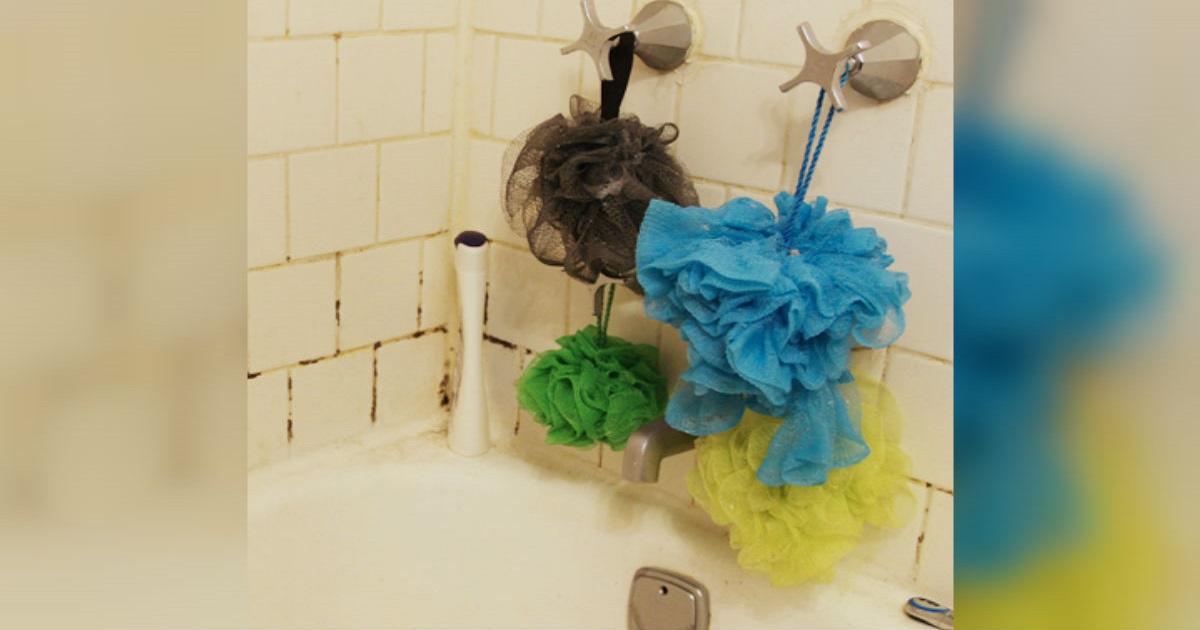 Doctors Warn Women Everywhere To Throw Out Their Cheap Loofahs Right Now