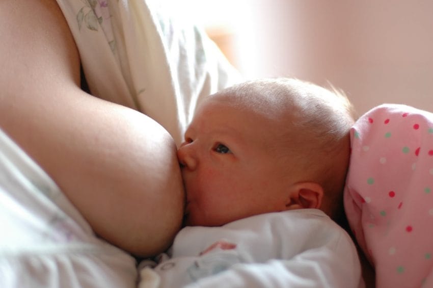 breast milk changes color after fever