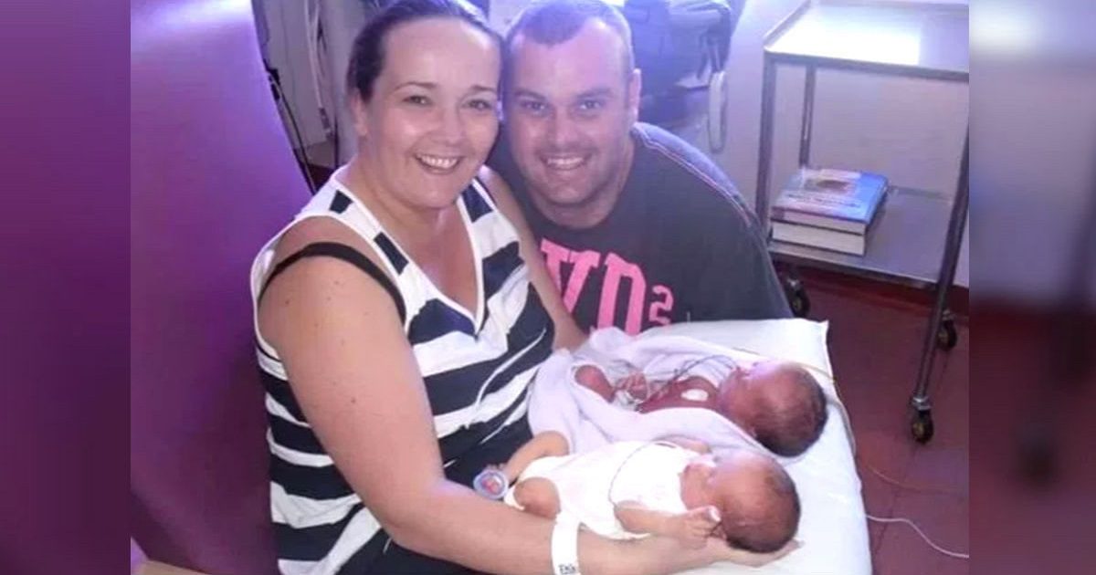 Couple Is Blessed With Identical Twins, But Mom’s Freaked Out When Doctor Says ‘I’m Sorry’