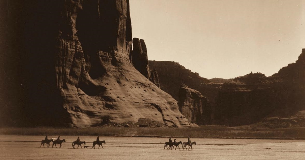 In 1906, Photographer Took Chillingly Beautiful Photos Of Native American Tribes