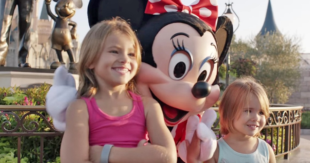 Deaf Family Is Able To Experience The Magic At Disney Parks