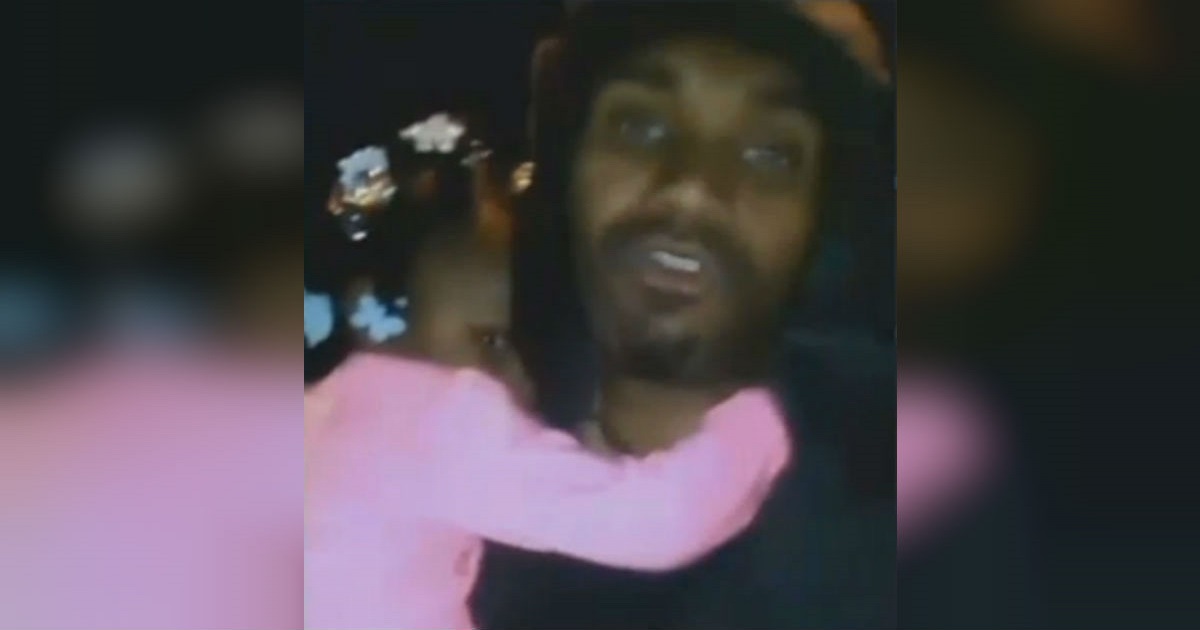Man Goes For A 3 A.M. Walk, Never Expected To Find 2-Year-Old Girl All Alone On The Street