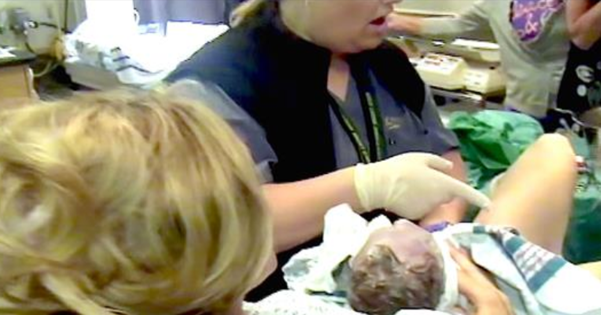Mom Goes Into Labor With 4th Baby And Whole Delivery Room Shouts As They See It’s Her First Boy